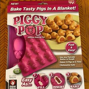 Piggy Pops silicone baking pan
